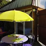 Campo de lujo Abri De Jardin Aménagé, Glamour Lalaye